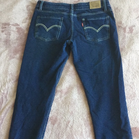 Dark wash jeans - Picture 2 of 3